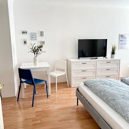 Cosy Apartment Near Schoenbrunn & Meidlinger Market Viena Exterior foto